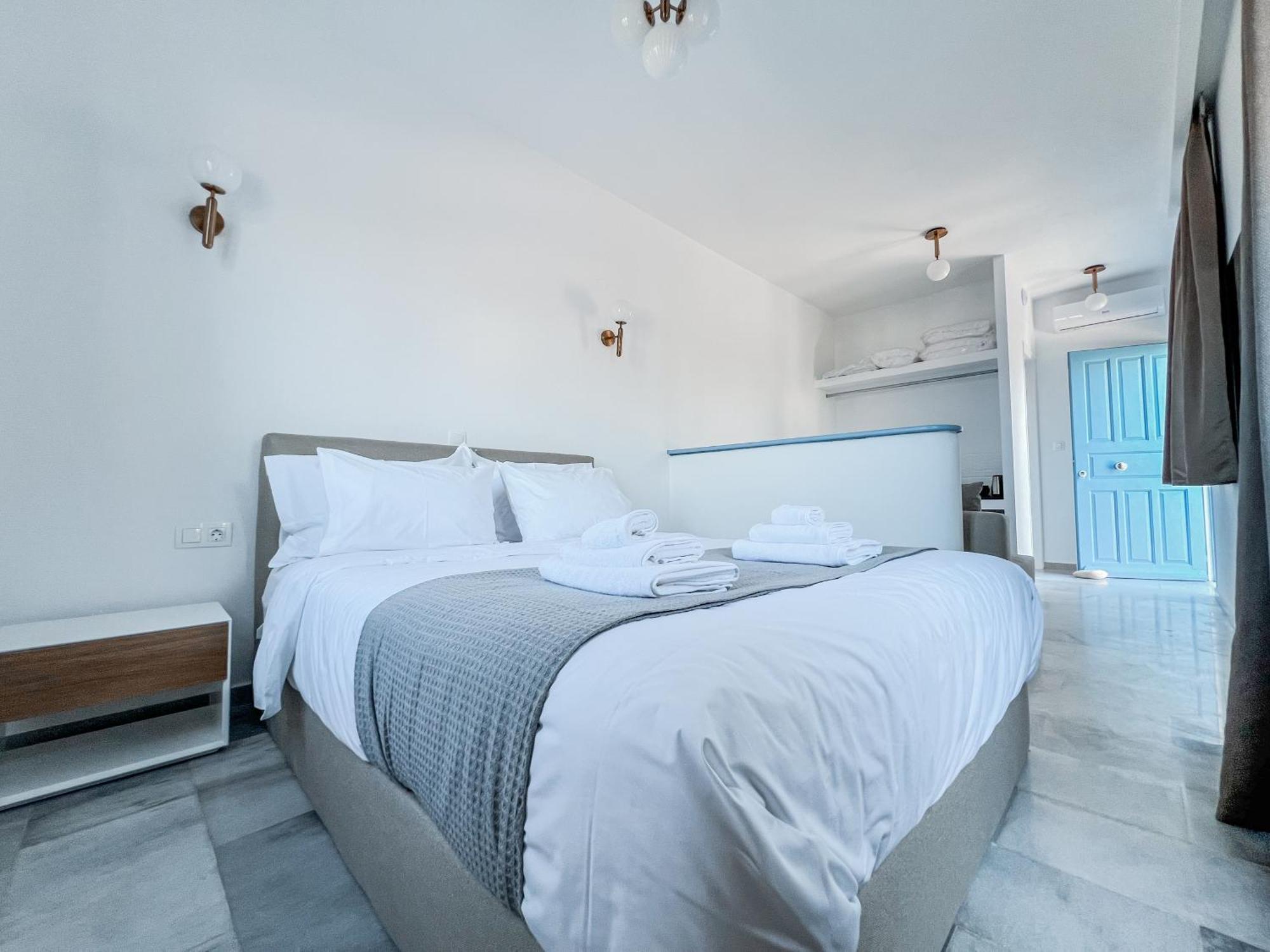Yaleena Residences Drios Eksteriør billede