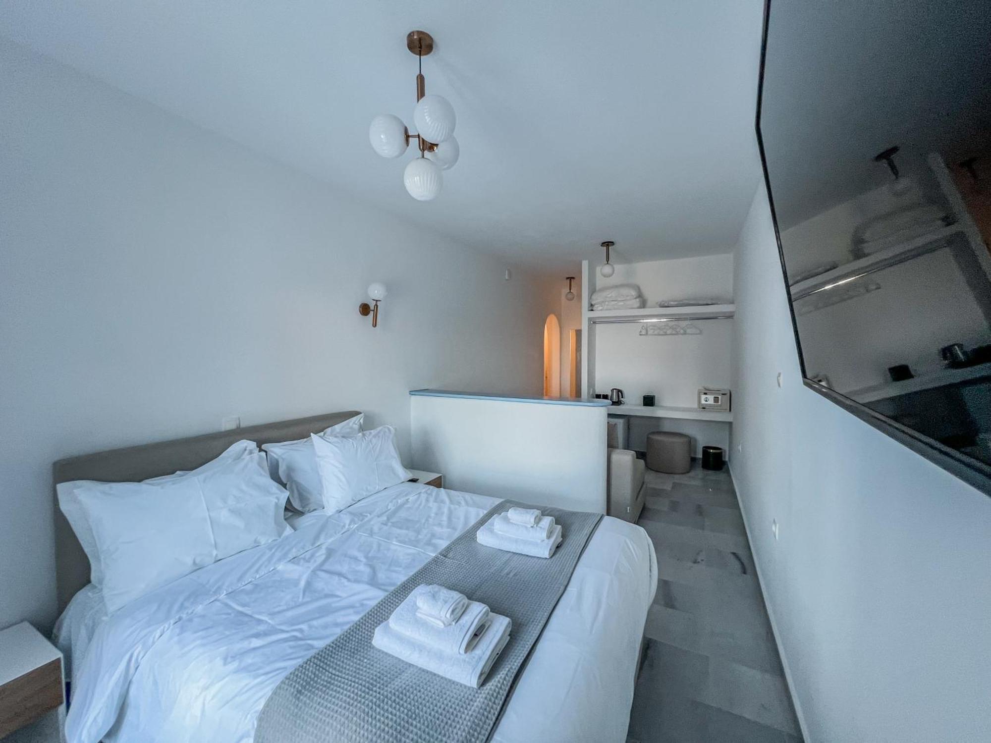 Yaleena Residences Drios Eksteriør billede